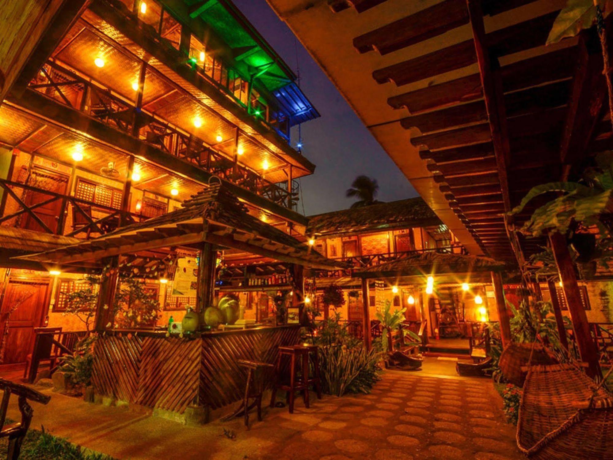 Puerto Pension Inn Puerto Princesa Buitenkant foto